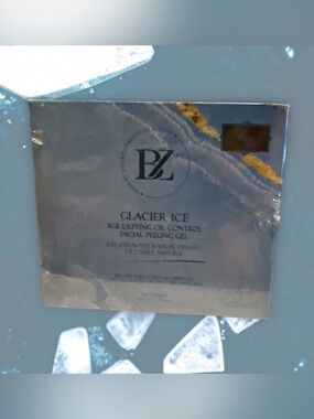 Below Zero Glacier Ice Facial Peeling Gel